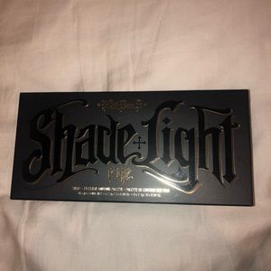 Kat Von D shade+light eye palette